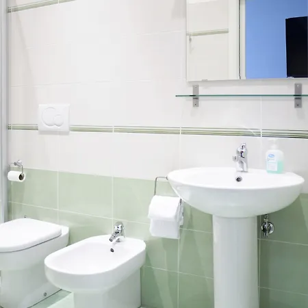 Couette-café B&B Trieste Plus 3*
